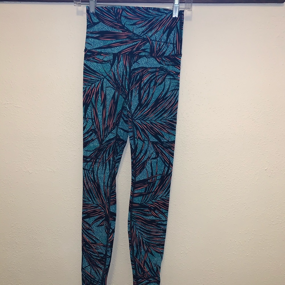 lululemon leggings tropical print!